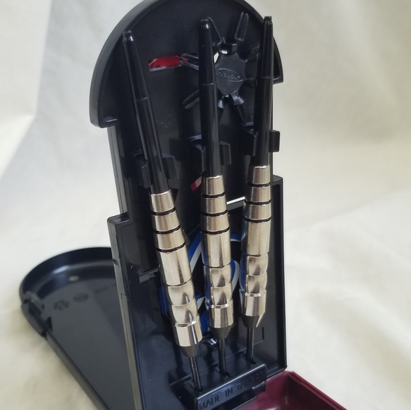 2 Dart Set Carriers - Picture 9 of 10